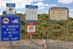 Coffin Bay boat ramp signs