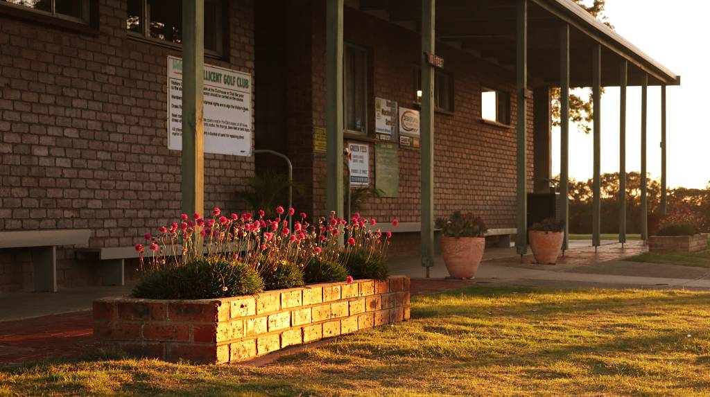 Millicent Golf Club entrance