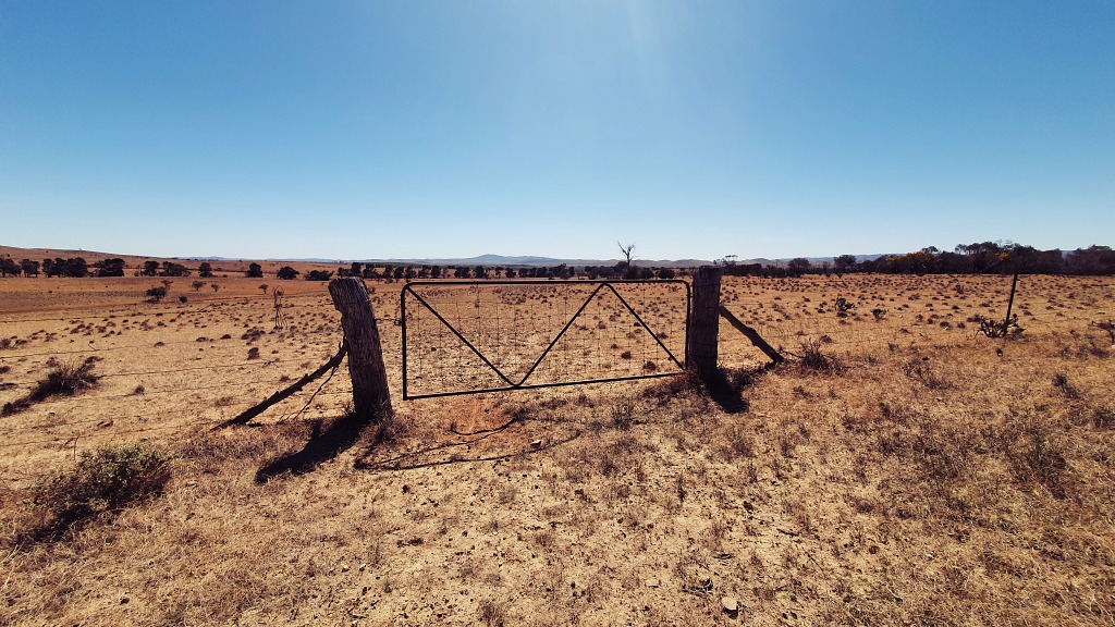 The Flinders Ranges - a dry and dusty gateway